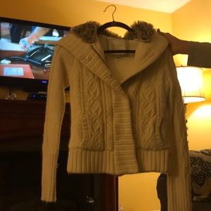 Zip-up Cream American Eagle Sweater